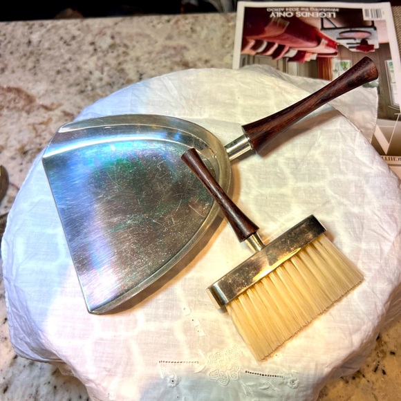 Mid century rosewood handled mini silverplated dustpan-broom set - Picture 1 of 9